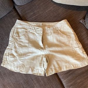 Tommy Bahama Relax linen shorts. Khaki size 6